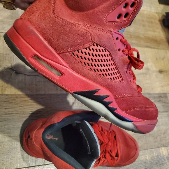 Jordan 5 Retro Red Suedo | Size 8 - Slightly Worn - Picture 5 of 8